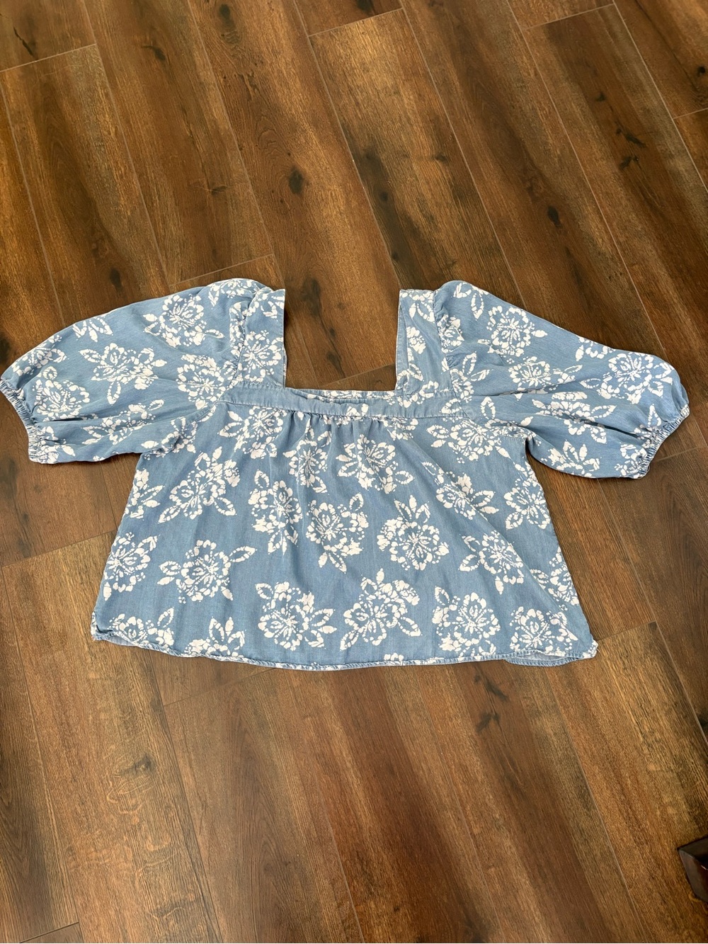 Caslon Light Blue Floral Square-Neck Puff Sleeve Blouse
